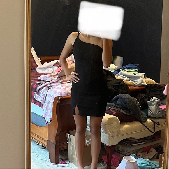 One-Shoulder Dress - Picture 4 of 4